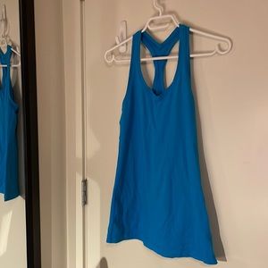 Lululemon Racerback Tanktop in blue. Size 6.